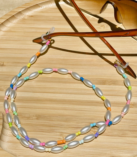 Rainbow faux pearl chain