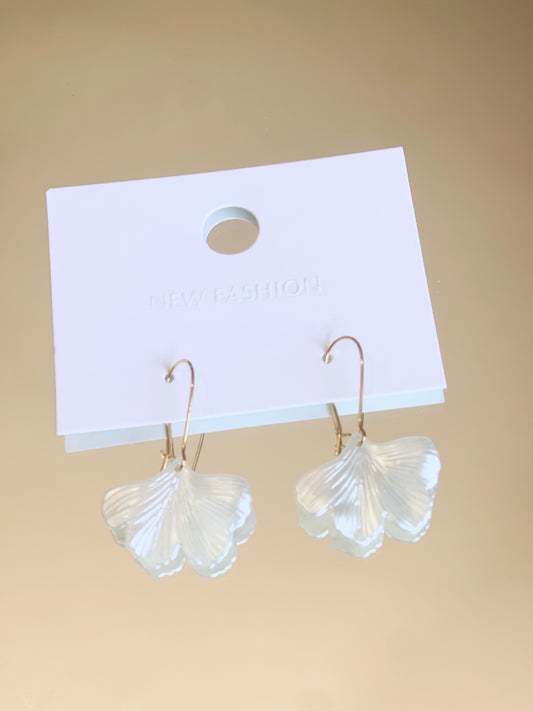 Pearl leaf dangles - gold